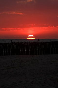 Zonsondergang op het strand van Westkapelle van MSP Canvas