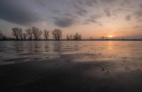 Zonsondergang Echteld PW Alexanderbrug
