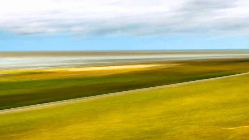 ICM techniek op de dijk bij Campen Duitsland van Marga Vroom