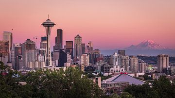 Zonsondergang in Seattle van Edwin Mooijaart