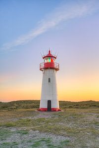 Sylt Leuchtturm List-West am Abend von Michael Valjak