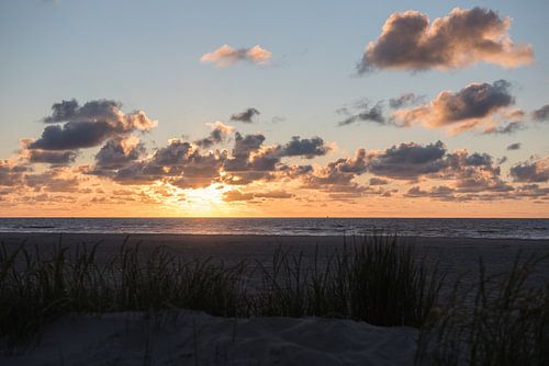 Coucher de soleil sur Vlieland sur Wendy de Jong
