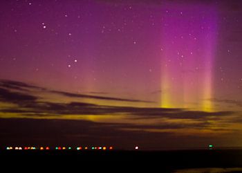 Noorderlicht boven Waddenzee