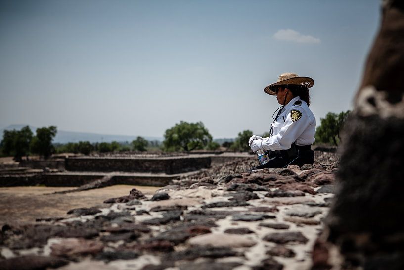 Polizeibeamter Teotihuacán in der Nähe von Mexiko-Stadt von Eric van Nieuwland