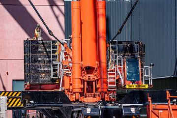 Liebherr LTM 1750-9.1 van de firma Peinemann. van Jaap van den Berg