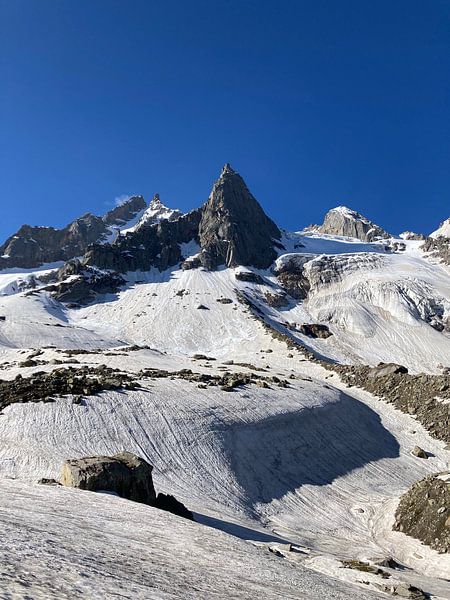 Mount Everest by Hello Pompoyo