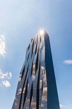 DC Tower 1 in Vienna by Werner Dieterich