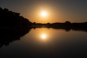 Zonsondergang aan de Heidesee (Halle / Saksen-Anhalt) van Flatfield