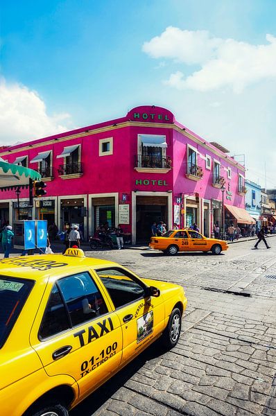 Das Hotel Fuchsia von Loris Photography