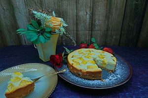 Frisch gebackener Ananas-Käsekuchen