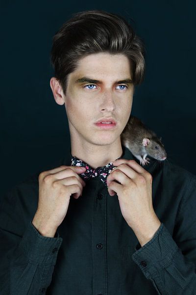 Man with Rat – Fine Art Portrait Photography by Iris Kelly Kuntkes