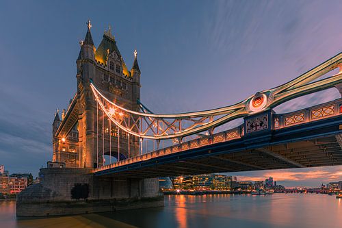 Tower Bridge over de Theems, London, Engeland