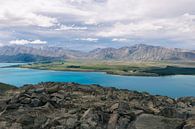 Uitzicht op Lake Tekapo in Nieuw-Zeeland van Linda Schouw thumbnail