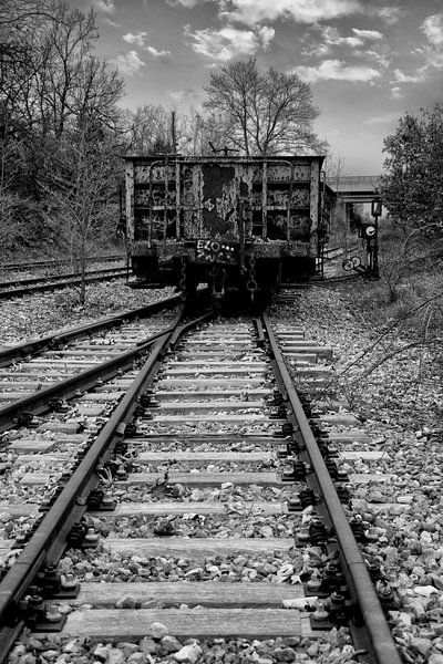 Train to nowhere by shoott photography