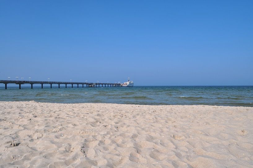 feinsandiger Ostseestrand in Binz auf Rügen von GH Foto & Artdesign