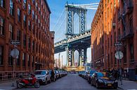 Brooklyn bridge vanaf Washingtonstreet van Sjoerd Tullenaar thumbnail