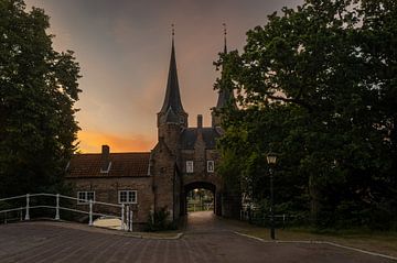 De Oostpoort in Delft van Rob Hogeslag