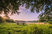 Bank bei Sonnenaufgang, Bergen op Zoom, Niederlande