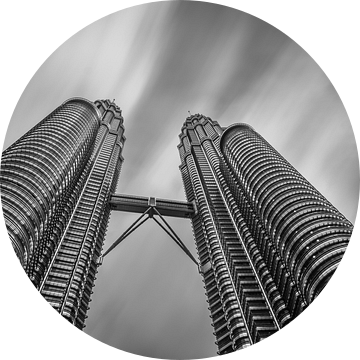 Lange opname van de Petronas Towers in Kuala Lumpur van Shanti Hesse