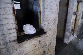 White mask, urbex in Charleroi. by Edward Boer