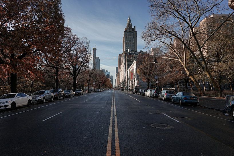 Manhattan by Hello Pompoyo