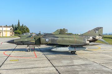 Griechische McDonnell Douglas RF-4E Phantom II. von Jaap van den Berg