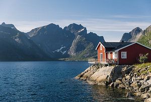 Cabines rouges des îles Lofoten