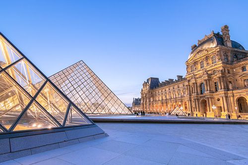 Zonsondergang bij het Louvre