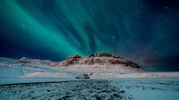 Aurora Borealis über dem Berg Mýrarhyrna bei Grundarfjordur, Island