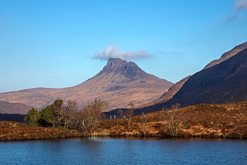 Stac Pollaidh, Loch Lurgainn, nordwestliche Highlands, Schottland, UK von Arch White