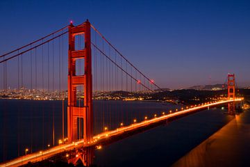 Golden Gate Bridge bij nacht van Melanie Viola