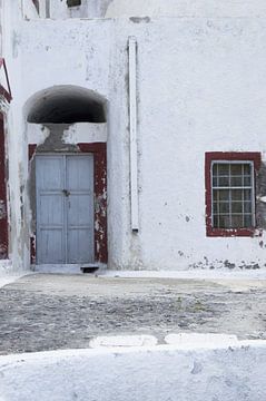 Oud huis in Santorini van haroulita