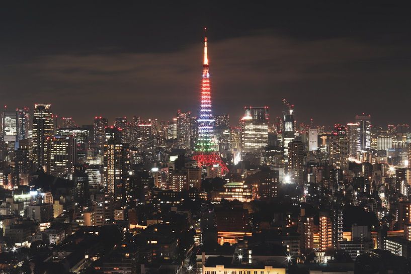 Tokyo Tower by Hello Pompoyo