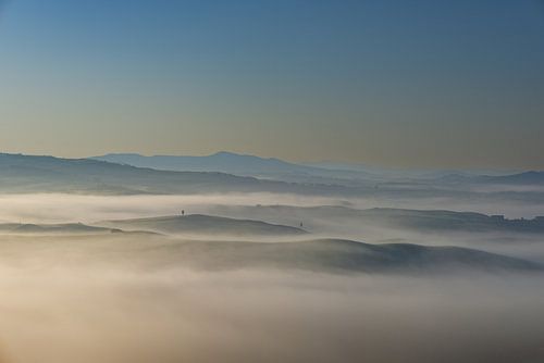 Ochtendmist in Toscane
