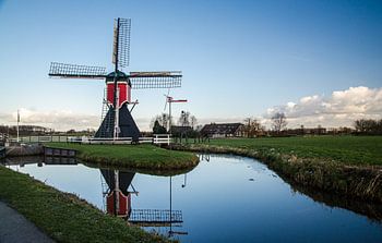Molen van de Polder Buitenweg (buitenwegse molen) voordat hij afbrandde in Zuilen, Utrecht, fotoprin
