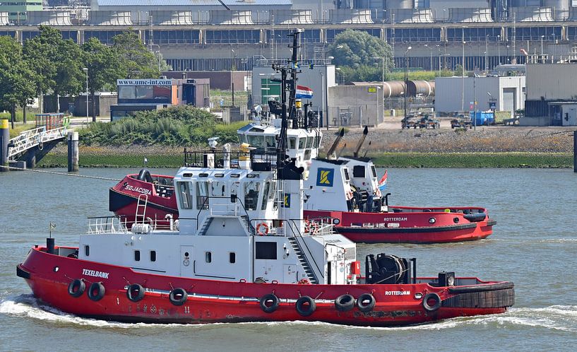 De sleepboten Texelbank en SD Jacoba van Piet Kooistra