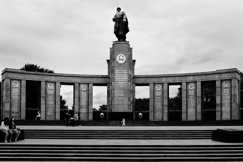 Russisch monument in Berlijn van Rutger Hoekstra