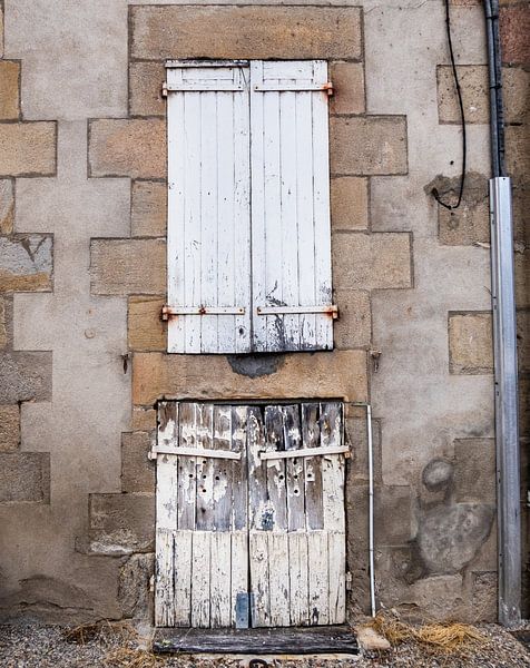 France - Door and window by Francisca Snel
