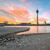 L'horizon de Düsseldorf au lever du soleil sur Michael Valjak