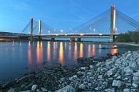 die Brücke Zaltbommel in der Abenddämmerung von Jasper van de Gein Photography Miniaturansicht