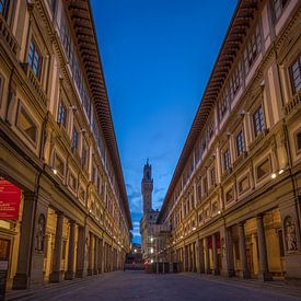 Florence, square near Uffizi museum and tower Palazzo Vecchio by Maarten Hoek
