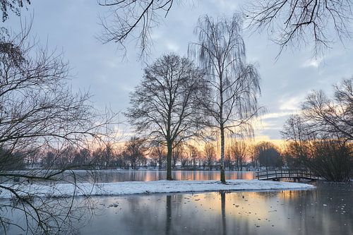 Zonsopkomst in een winterlandschap