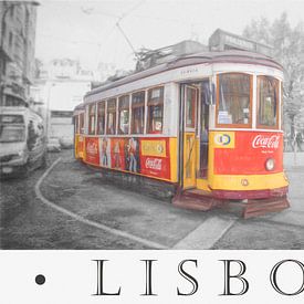 tram in Lissabon van Rene van Heerdt