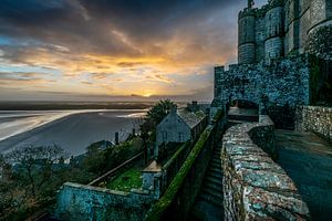 L'abbaye du Mont Saint Michel au lever du soleil sur Rene Siebring