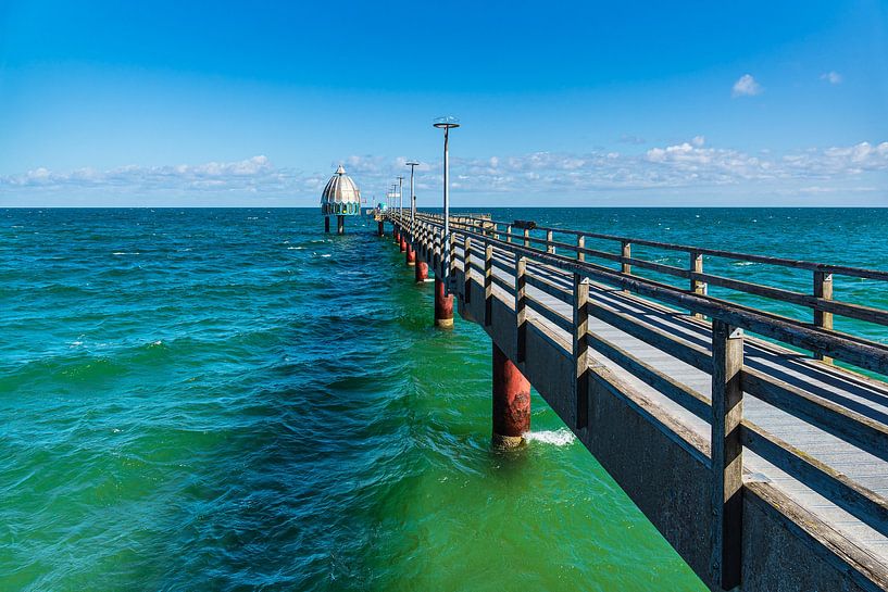 Seebrücke an der Ostseeküste in Zingst auf dem Fischland-Darß von Rico Ködder