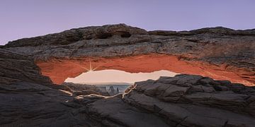 Zonsopkomst bij Mesa Arch, Utah van Henk Meijer Photography