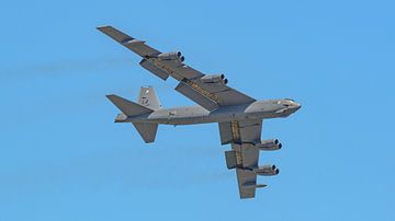 Boeing B-52 Stratofortress bommenwerper. van Jaap van den Berg