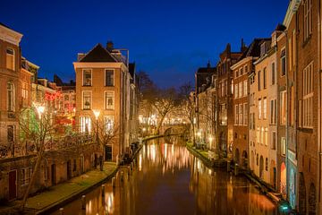 The old canal in the night by Elles Rijsdijk