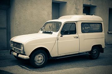 Renault 4 F4 of F6?