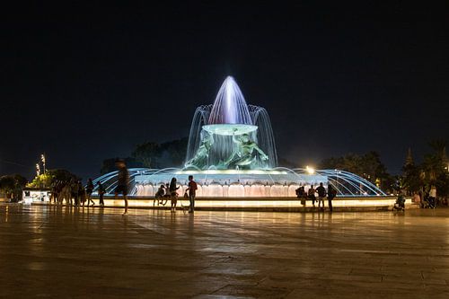 Fontaine de Triton de nuit
